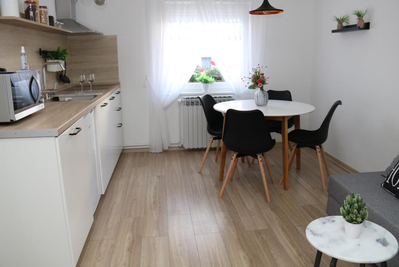 Apartman Relax Джяково Экстерьер фото